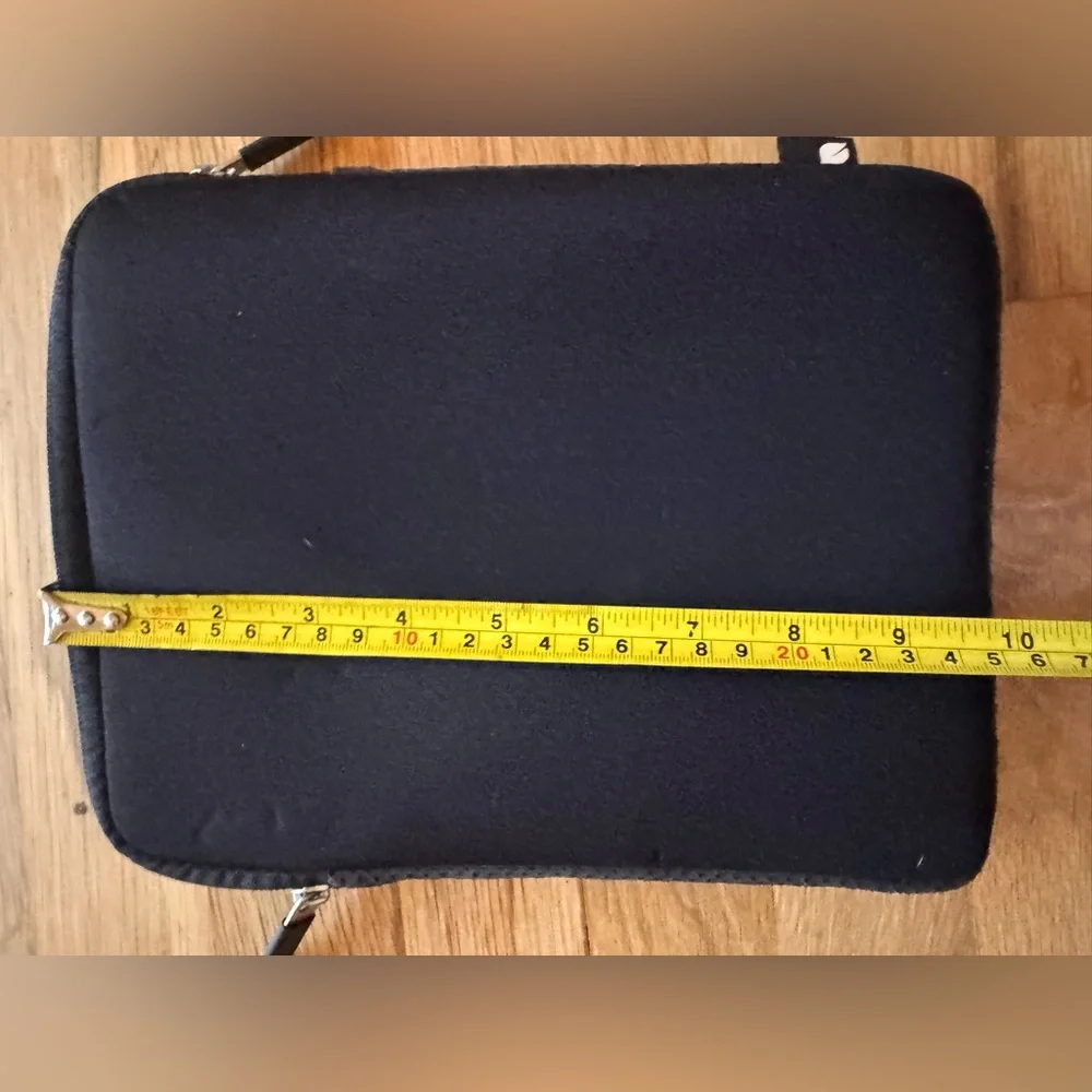 Incase Midnight Black Tablet Sleeve
